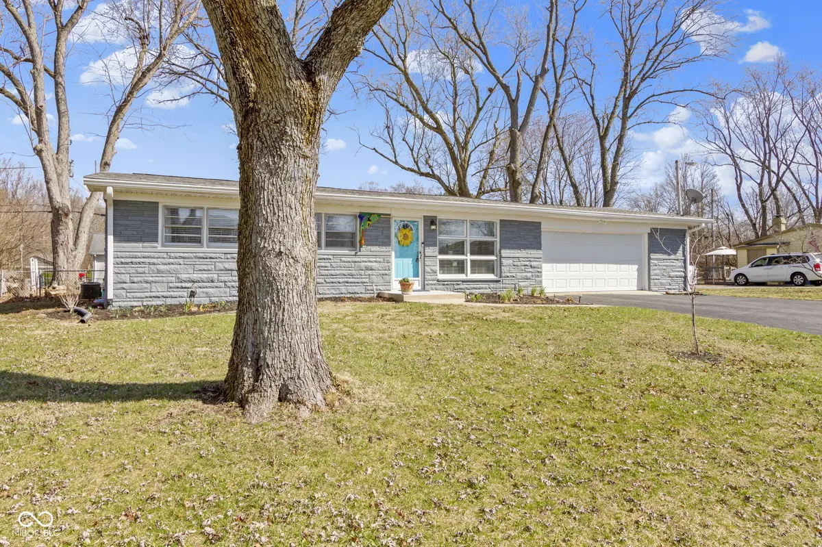 10427 N Delaware ST, Carmel, IN 46280