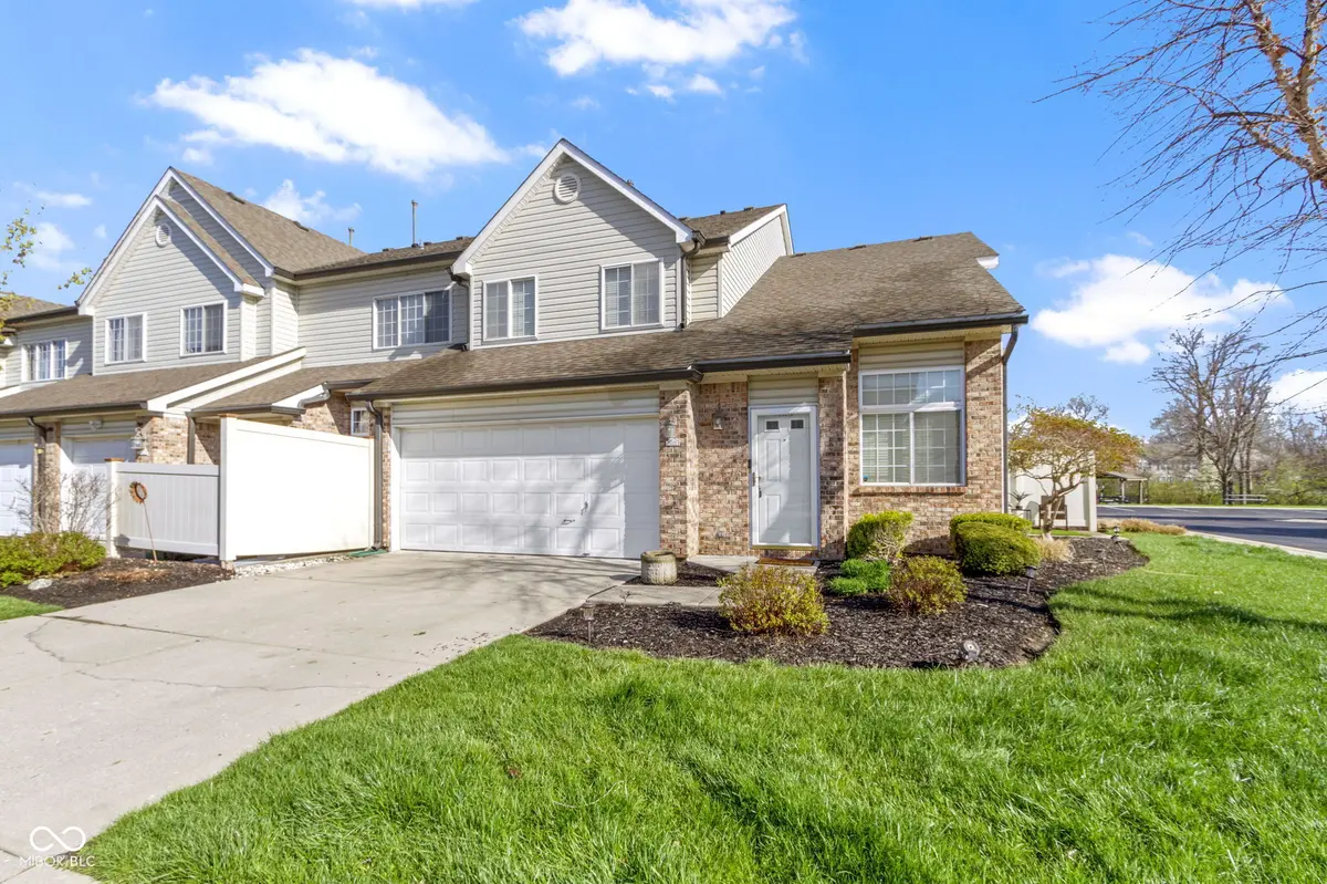 9442 Avon Strand #D, Avon, IN 46123