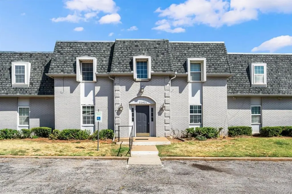 11421 N May AVE #B, Oklahoma City, OK 73120