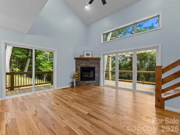 214 Aster Ridge DR, Waynesville, NC 28786