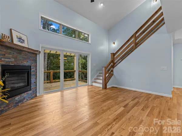 214 Aster Ridge DR, Waynesville, NC 28786