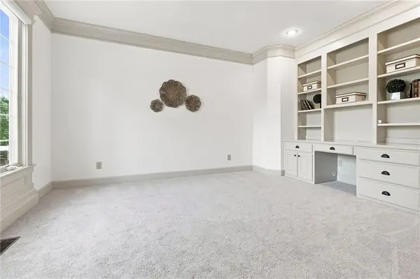 5427 W 164th PL, Overland Park, KS 66085