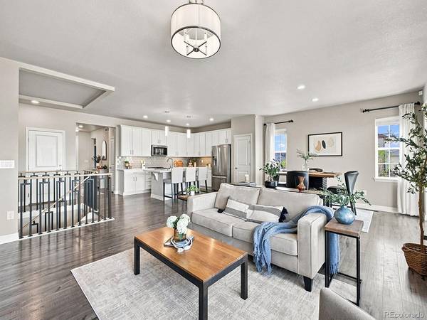7266 S Robertsdale, Aurora, CO 80016