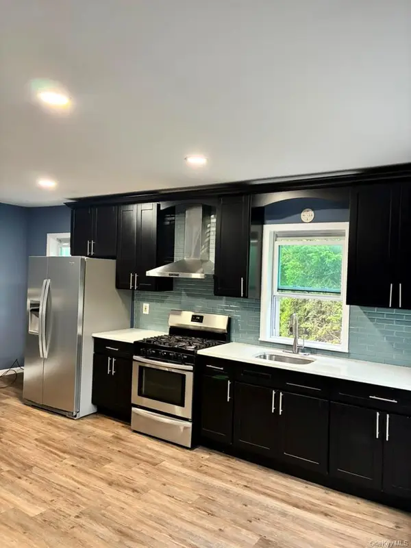 Address not disclosed, Bay Shore, NY 11706