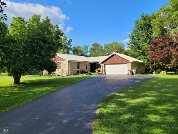 986 S Donald ST, Rushville, IN 46173