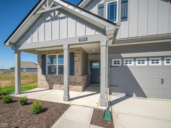 5858 Handbell LN, Greenwood, IN 46143