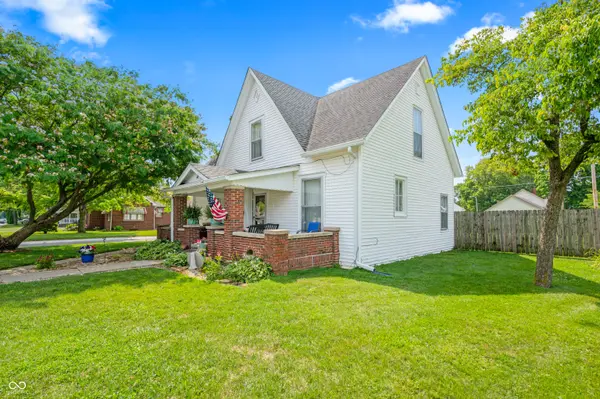 407 E Thompson ST, Edinburgh, IN 46124