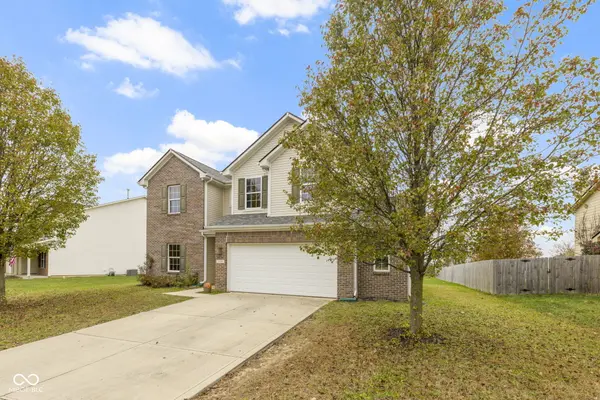 1076 Brookshire DR, Franklin, IN 46131
