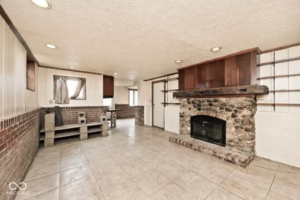 1631 E 77th ST, Indianapolis, IN 46240