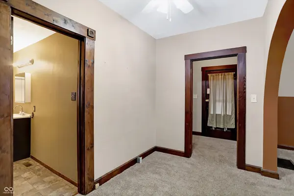 256 S Main ST, Cloverdale, IN 46120
