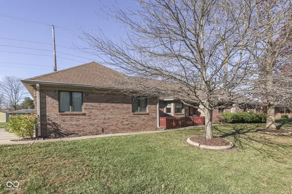 1504 Wildwood CT, Plainfield, IN 46168