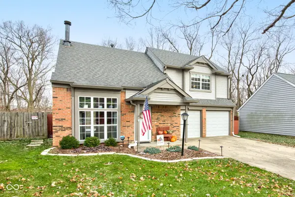 9786 River Oak LN, Fishers, IN 46038