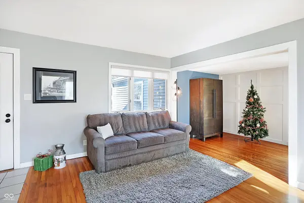 2121 E 70th ST, Indianapolis, IN 46220
