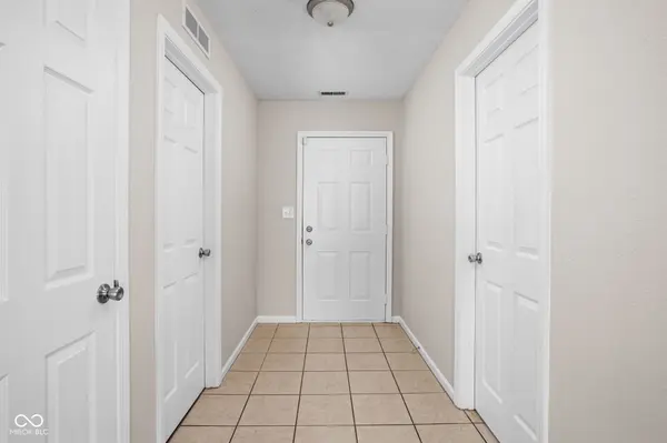919 Comb Run LN, Avon, IN 46123
