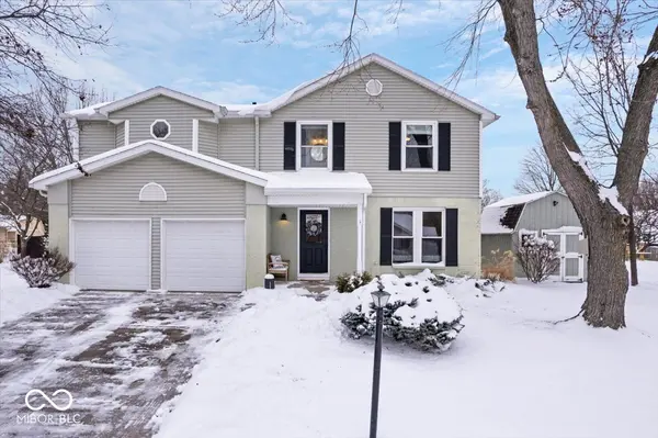 7802 Hardwick PL, Fishers, IN 46038