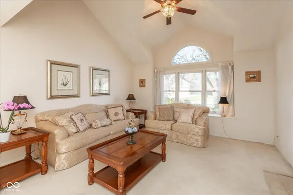 14807 Beacon BLVD, Carmel, IN 46032