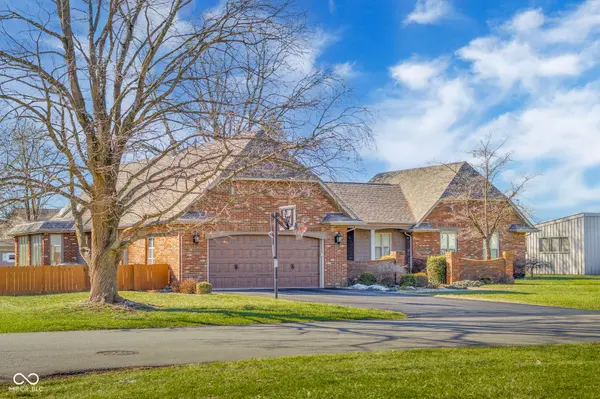 909 South DR, Seymour, IN 47274