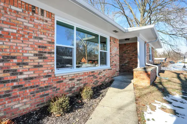 8408 Valley Estates DR, Indianapolis, IN 46227