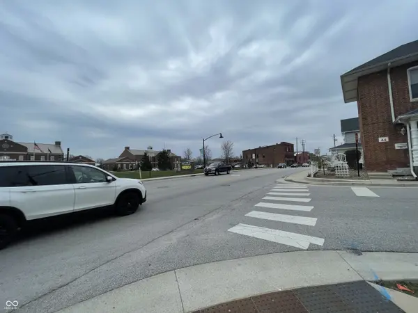 102 N Green ST, Brownsburg, IN 46112