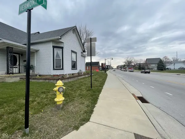 102 N Green ST, Brownsburg, IN 46112