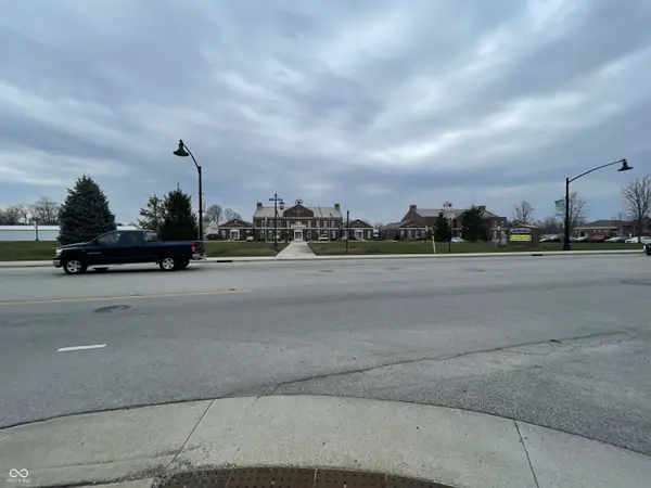 102 N Green ST, Brownsburg, IN 46112