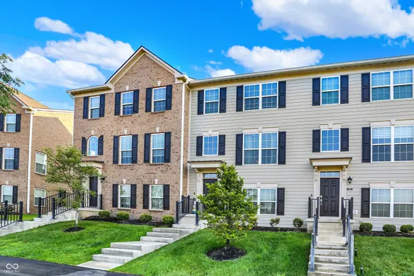 7255 Barker ST, Carmel, IN 46033