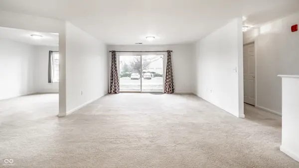9820 Legends Creek DR #103, Indianapolis, IN 46229