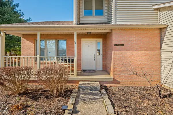 3605 Greenway CT, Columbus, IN 47203