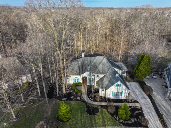 4388 Creekside PASS, Zionsville, IN 46077