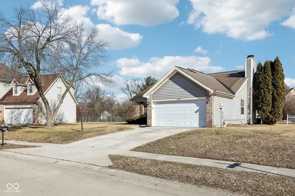 4002 Colchester DR, Indianapolis, IN 46268