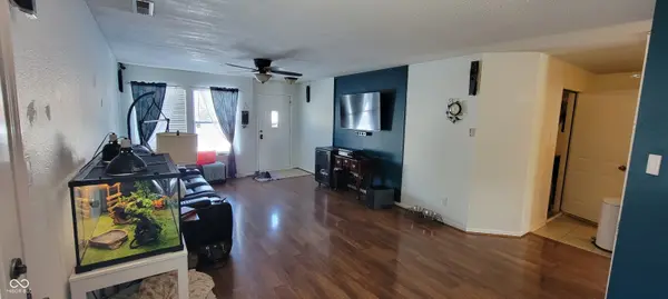 10885 Walnut Grove BND, Camby, IN 46113