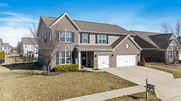 5556 W Compass PT, Mccordsville, IN 46055
