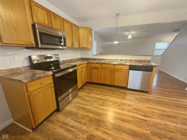 11610 Signet LN, Indianapolis, IN 46235