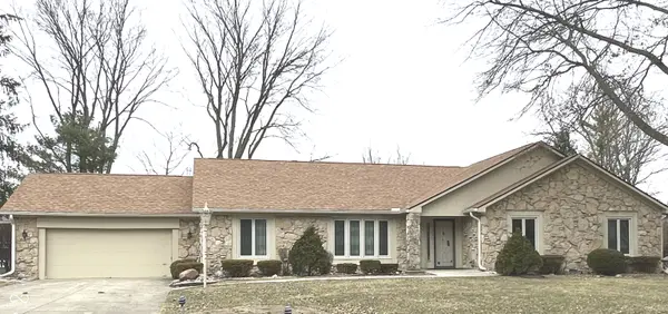 1230 Linden LN, Carmel, IN 46033
