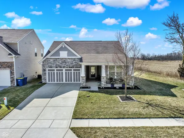 5751 Bluff View LN, Whitestown, IN 46075