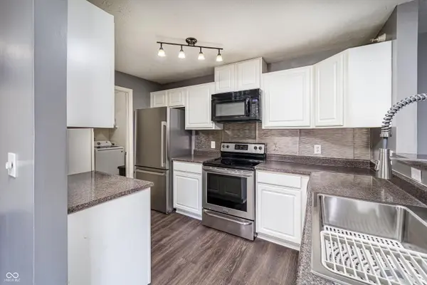 240 Legends Creek #206, Indianapolis, IN 46229