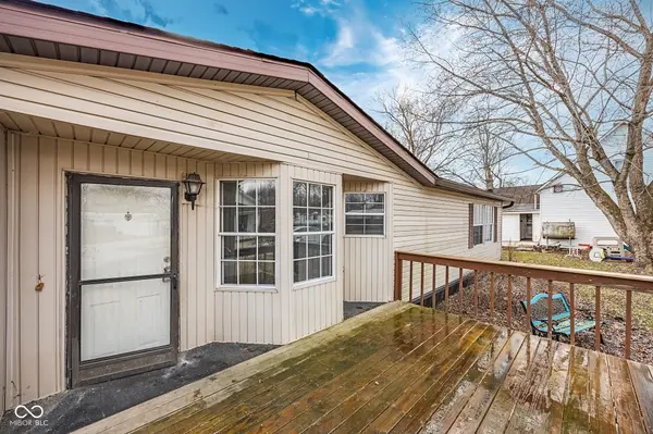14463 E Williams ST, Moores Hill, IN 47032