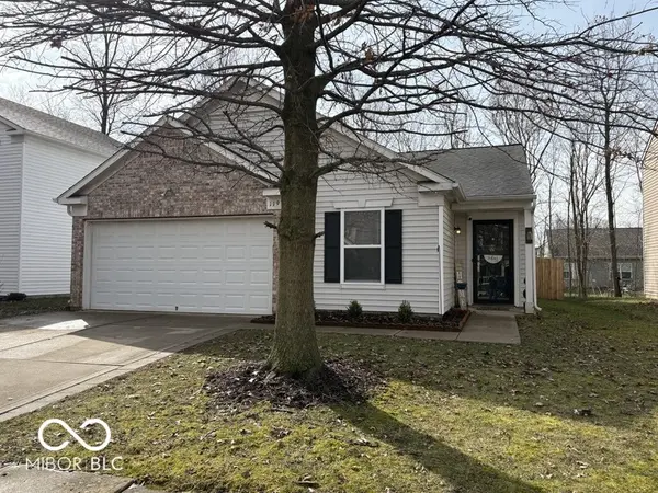 1197 N Aberdeen DR, Franklin, IN 46131
