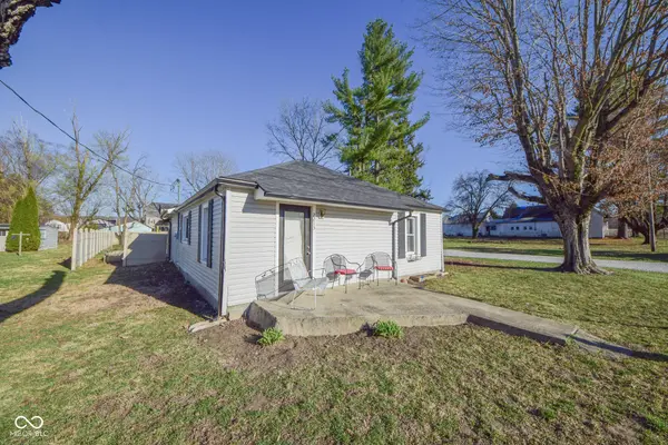 2213 Richard ST, Vallonia, IN 47281