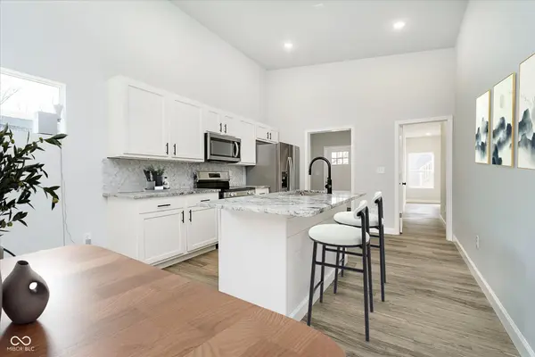 242 N Tacoma AVE, Indianapolis, IN 46201