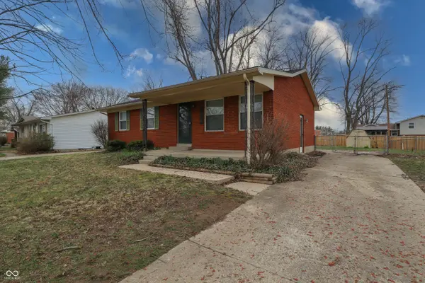 4812 Eastgate DR, Columbus, IN 47203