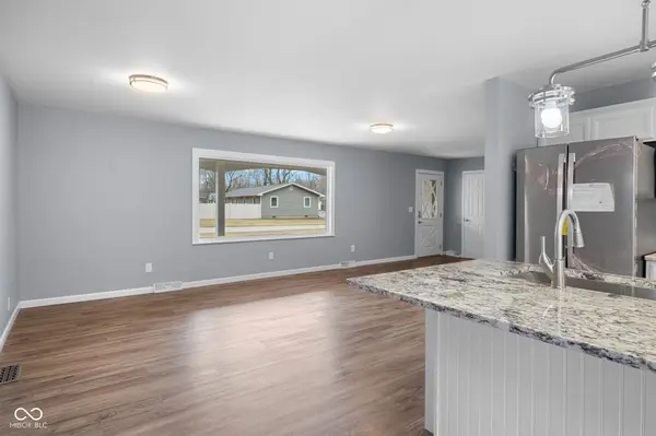 412 Cottage ST, Delphi, IN 46923