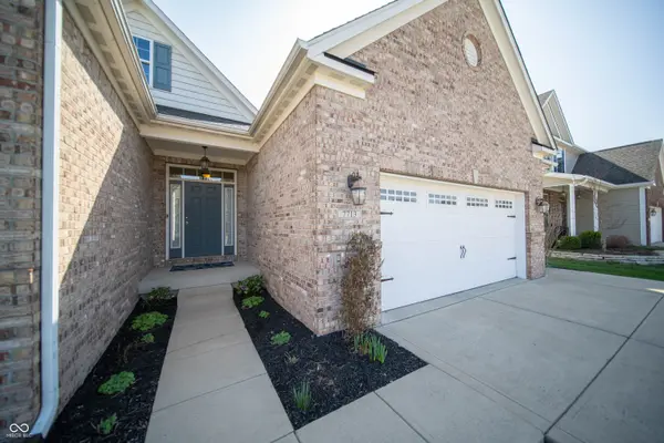 7713 Imperial Eagle DR, Zionsville, IN 46077
