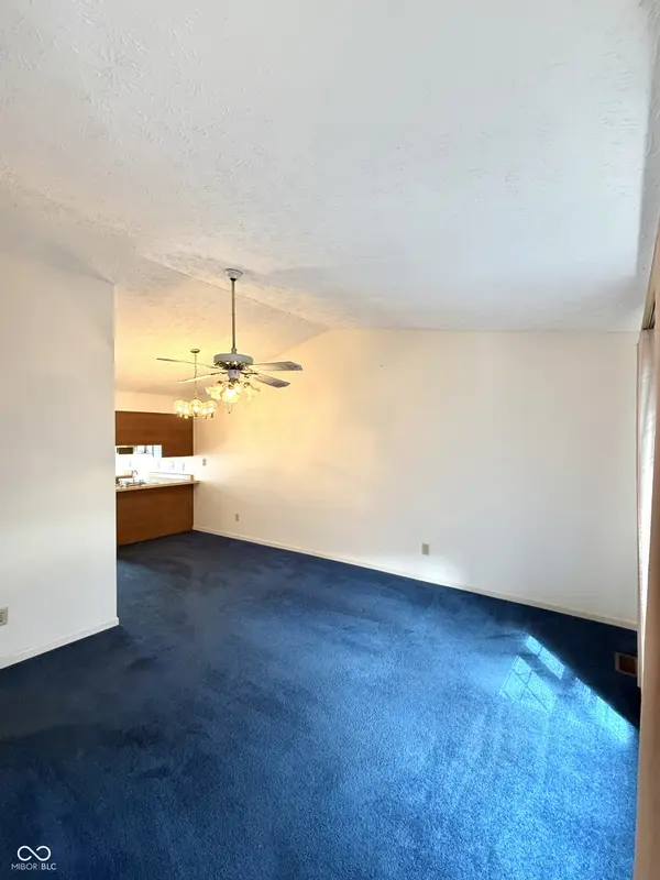 1836 Queensbridge CIR N, Indianapolis, IN 46219