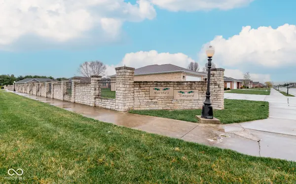 6968 Lydia LN, Seymour, IN 47274