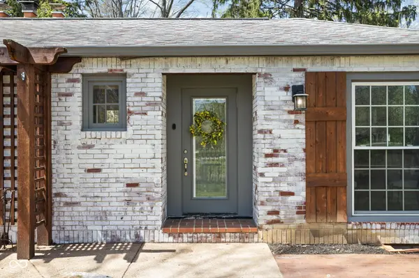 157 E 61st ST, Indianapolis, IN 46220