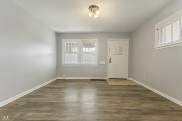 102 Wallace AVE, Indianapolis, IN 46201