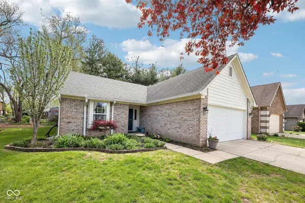 6853 Arjay DR, Indianapolis, IN 46217
