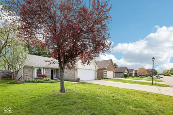 6853 Arjay DR, Indianapolis, IN 46217