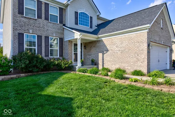 1662 Cascade DR, Greenwood, IN 46143